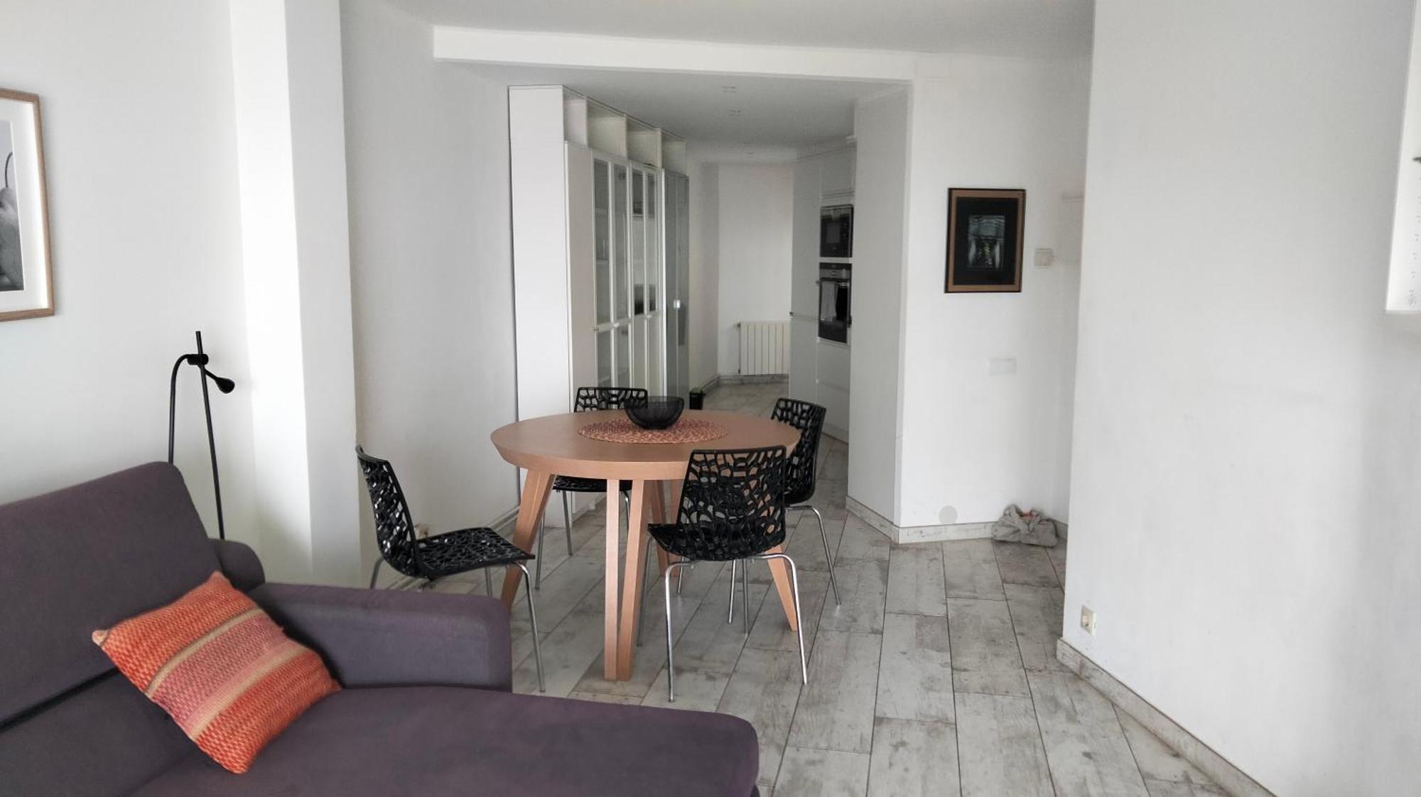 Beachfront Apartment With Private Parking 산폴데마 외부 사진